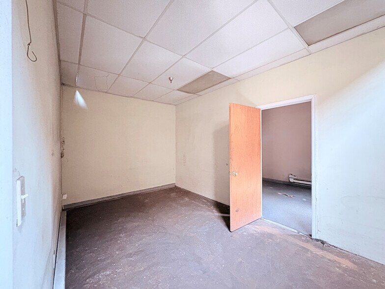 More Photos Of 801 Atlantic Ave, Egg Harbor City Light Distribution For Lease