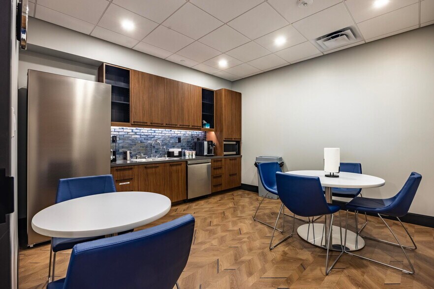 More Photos Of 333 S 6th St, Las Vegas Coworking Space