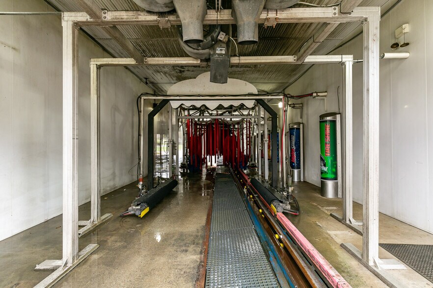 More Photos Of 671 Main St, Goodlettsville Carwash For Sale