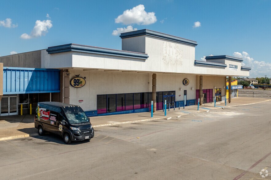 More Photos Of 9000 Bruton Rd, Dallas General Retail For Lease