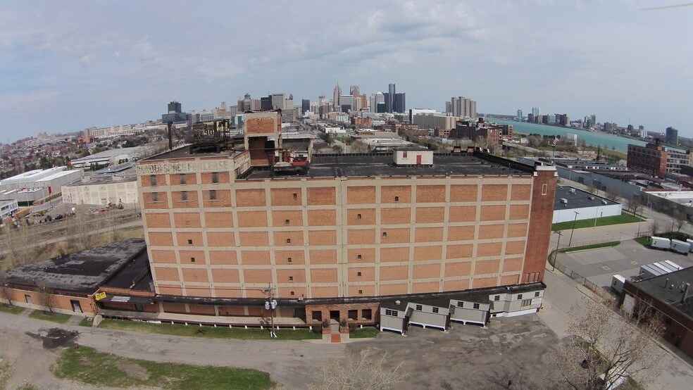 More Photos Of 2030 Howard St, Detroit Warehouse For Sale