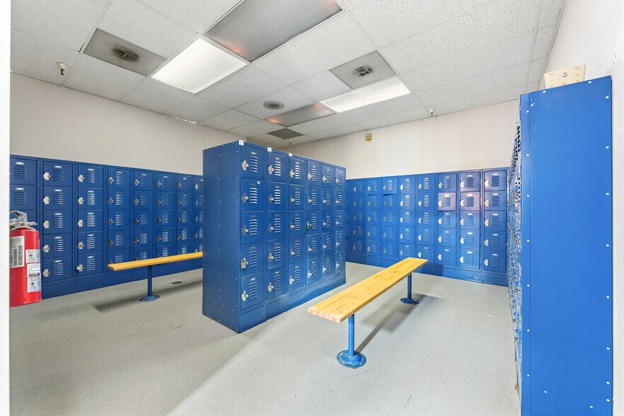 More Photos Of 501 Locust Ave, Fairmont Freestanding For Sale