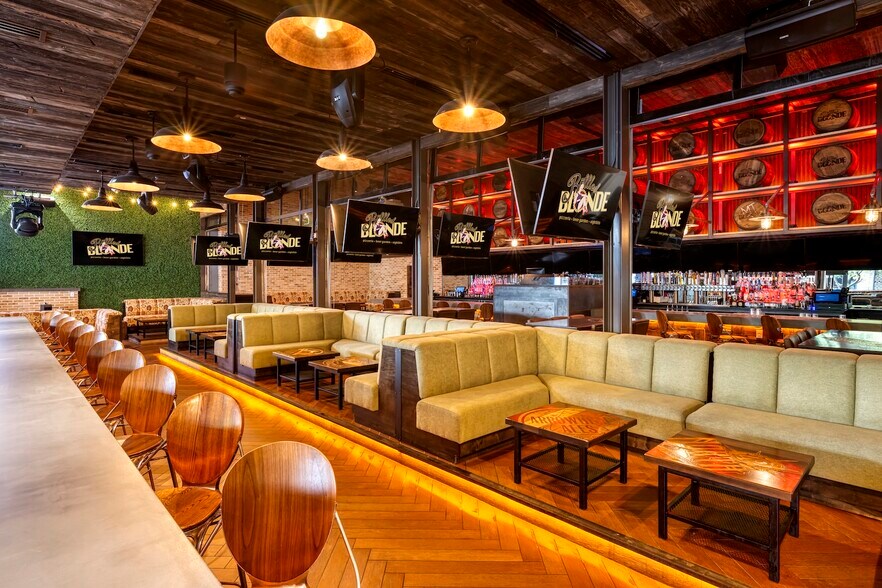 More Photos Of 2821 Morton St, Fort Worth General Retail For Sale