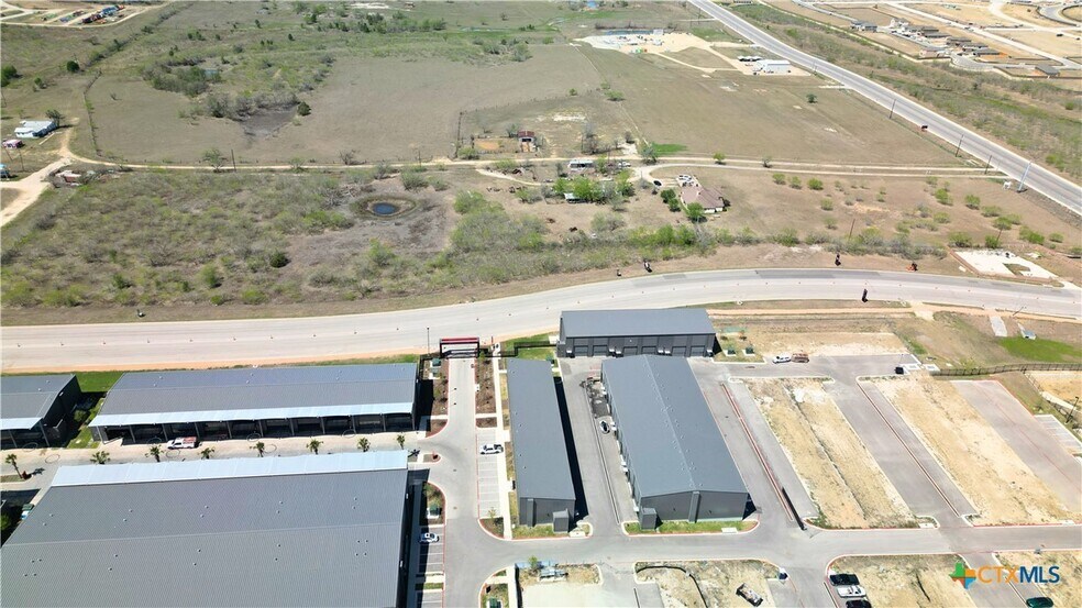 More Photos Of 7710 Elroy rd, Del Valle Land For Sale