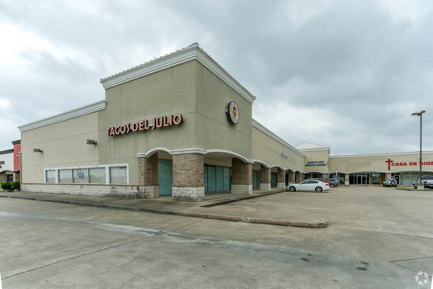 Primary Photo Of 16305 Westheimer Rd, Houston Unknown For Lease