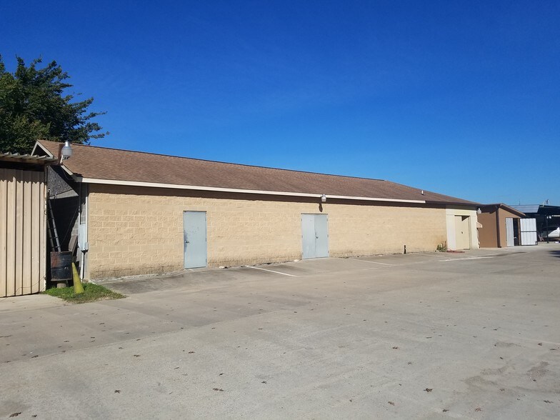 More Photos Of 18484 Clay Rd, Houston Flex For Lease