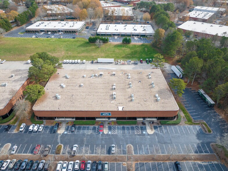 More Photos Of 4570 River Green Pky, Duluth Light Distribution For Lease