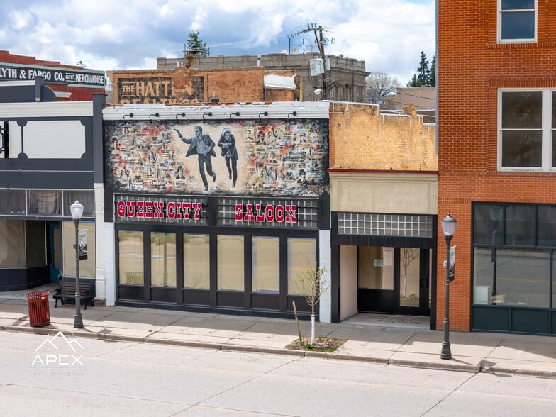 More Photos Of 1011 Front St, Evanston Restaurant For Lease