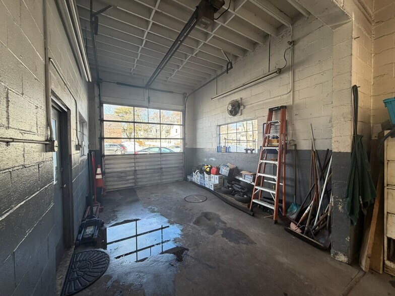 More Photos Of 250 Orchard St, Watertown General Retail For Sale