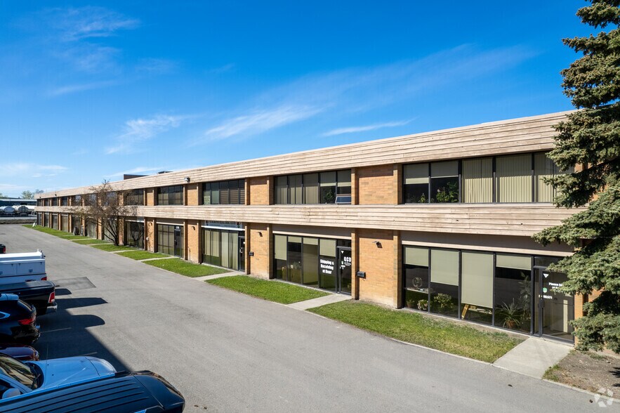 More Photos Of 4045 74th Ave SE, Calgary Warehouse For Sale