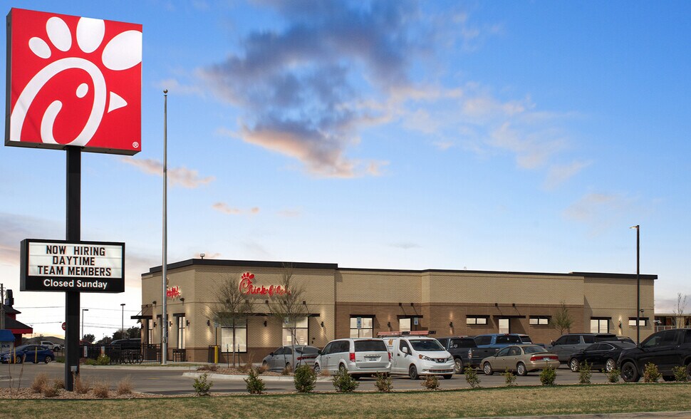 More Photos Of 201 E Tamarack Rd, Altus Fast Food For Sale