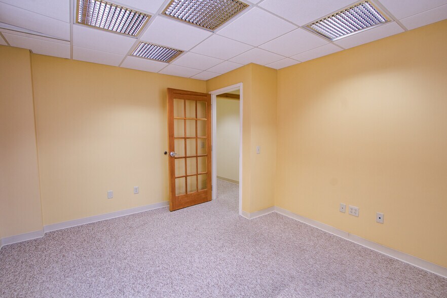 More Photos Of 9 May St, Bangor Medical For Sale