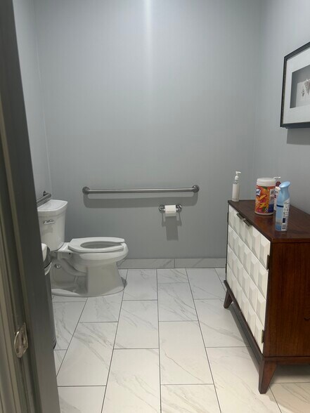 More Photos Of 36254 Emerald Coast Pky, Destin Freestanding For Lease