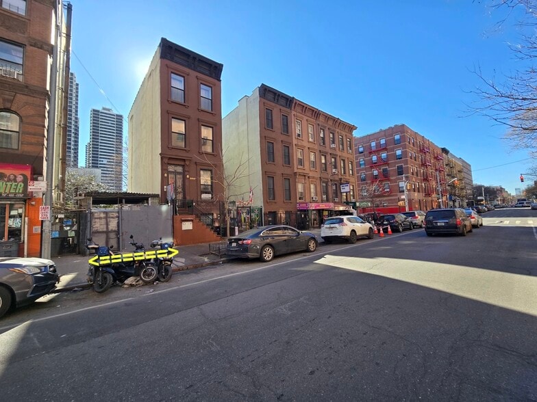 More Photos Of 2019 Lexington ave, New York Land For Sale