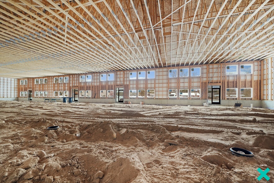 More Photos Of 923 Barnum SW st, Wyoming Flex For Lease