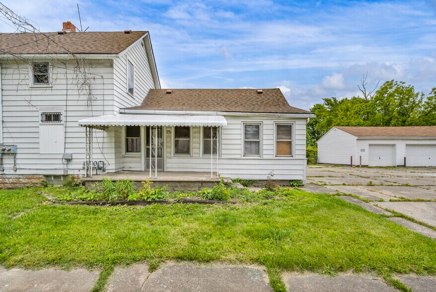 More Photos Of , Lorain Unknown For Sale