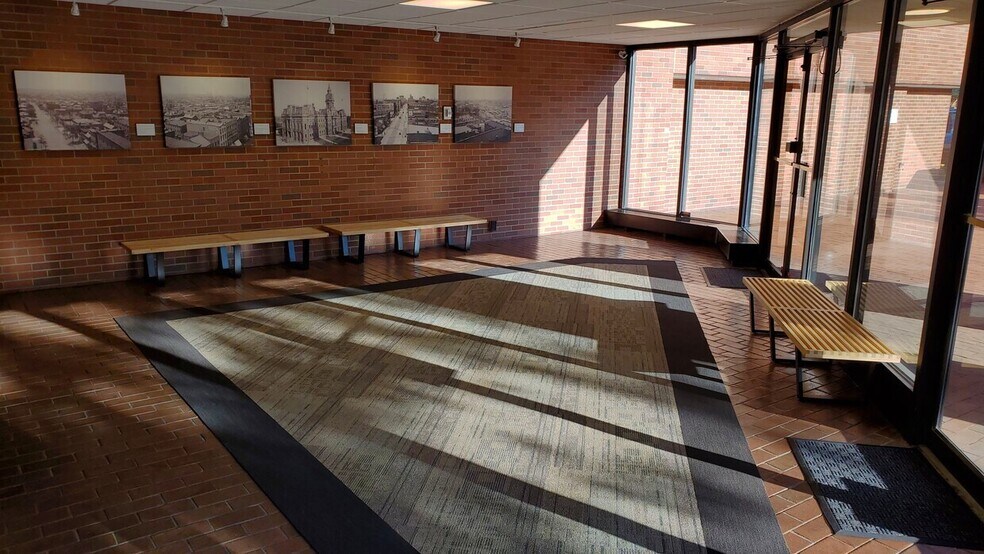More Photos Of 580 S High St, Columbus Office For Sale