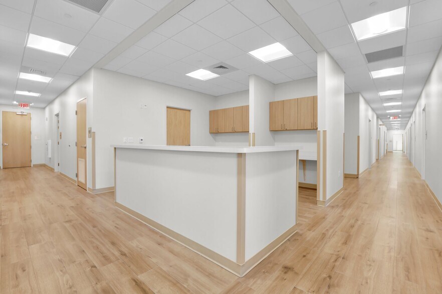 More Photos Of Memorial Health Medical Campus, Metts Dr, Savannah Medical For Lease