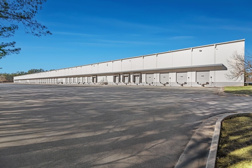 More Photos Of 2175 E Park Dr NE, Conyers Distribution For Lease