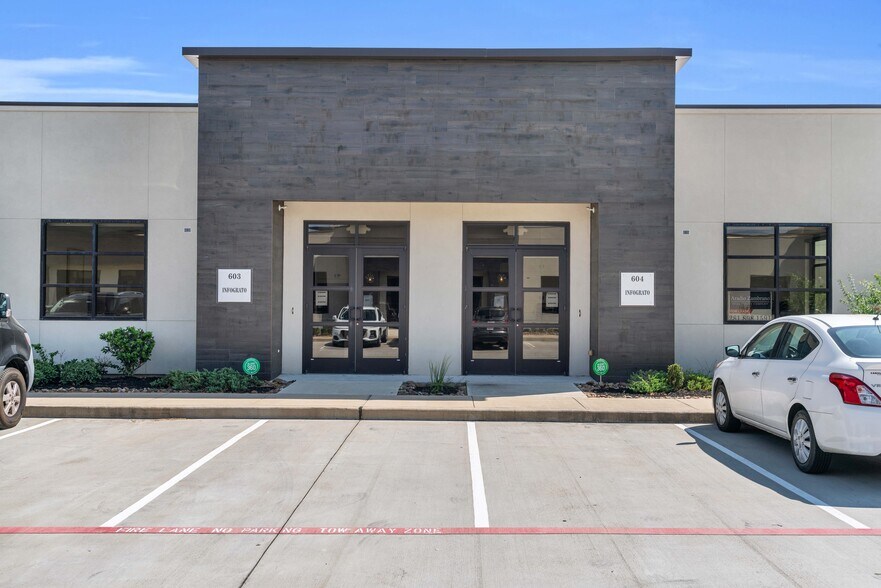Primary Photo Of 8118 Fry Rd, Cypress Office For Lease