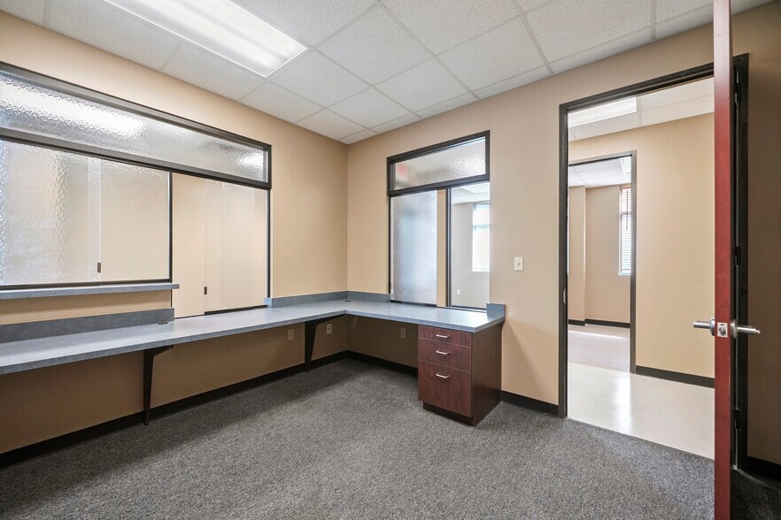 More Photos Of 3115 College Park Dr, Conroe Medical For Lease