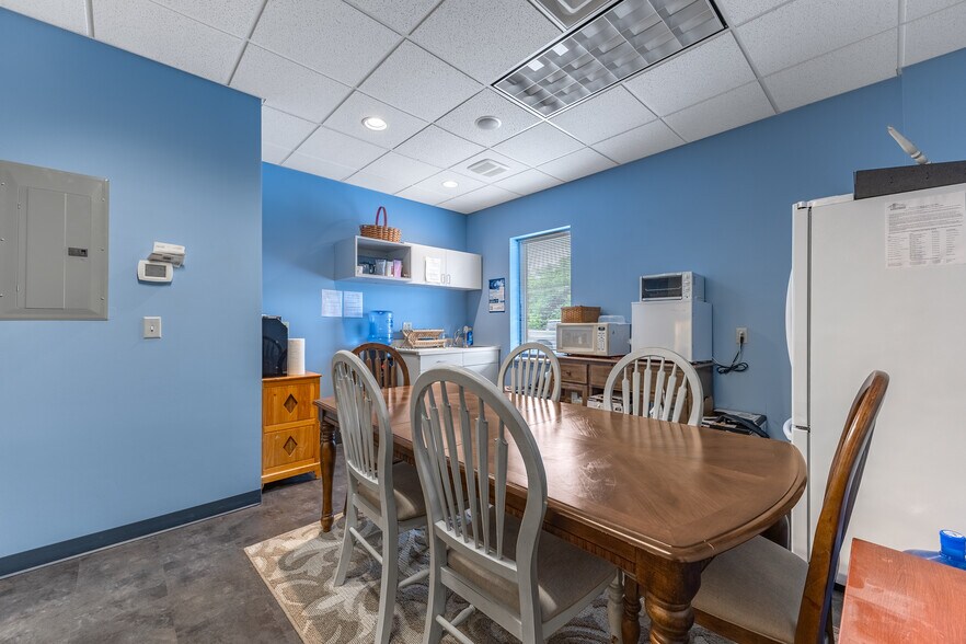 More Photos Of , Spring Mills Office For Sale