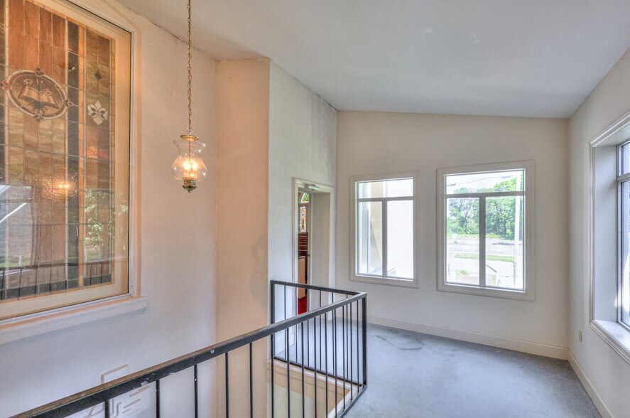 More Photos Of 228 S Military Ave, Lawrenceburg Religious Facility For Sale