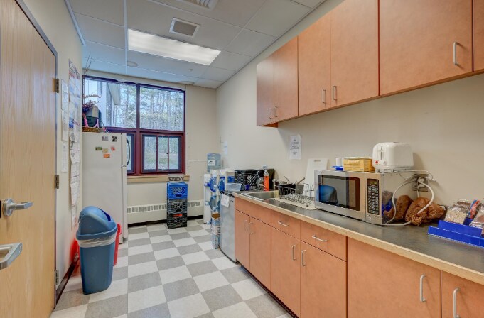 More Photos Of 53 Technology Ln, Conway Office For Sale