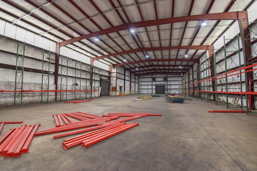 More Photos Of 912 29th Ave, Tuscaloosa Warehouse For Sale