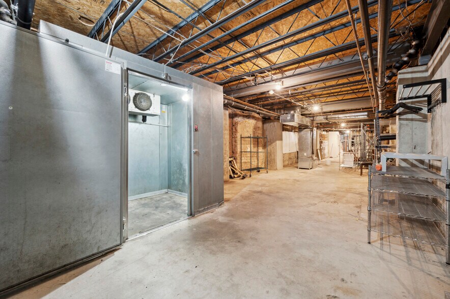 More Photos Of 263 N 3rd St, Philadelphia Apartments For Sale