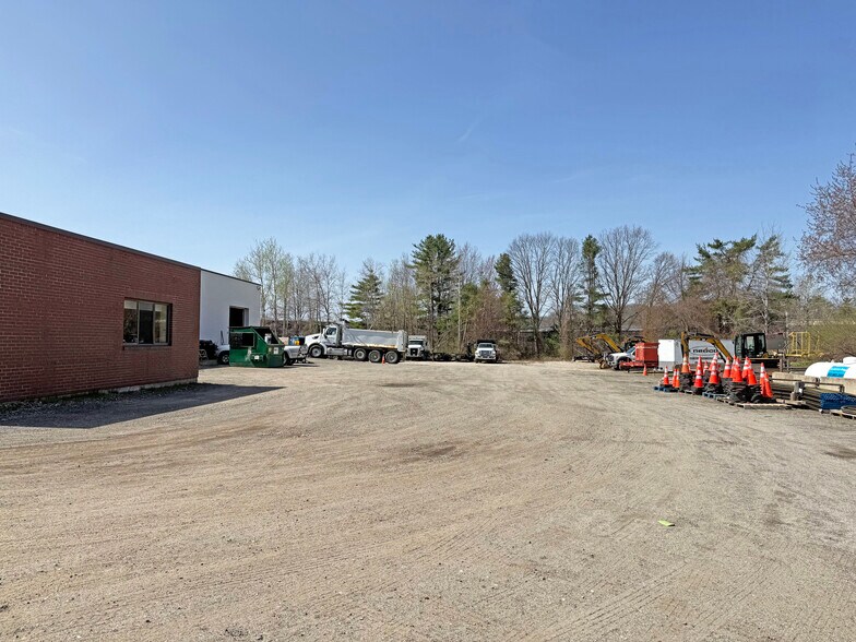 More Photos Of 125 Pleasant Hill Rd, Scarborough Warehouse For Lease