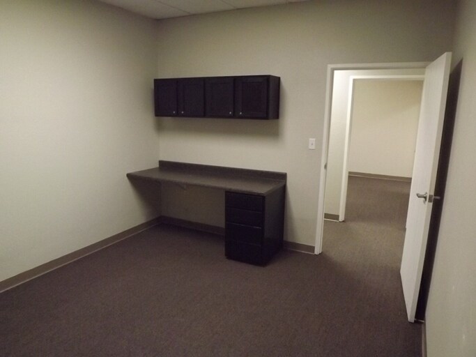 More Photos Of 225 E Airport Dr, San Bernardino Medical For Lease