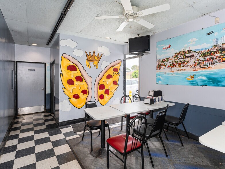 More Photos Of 400-408 Main St, El Segundo Storefront For Lease