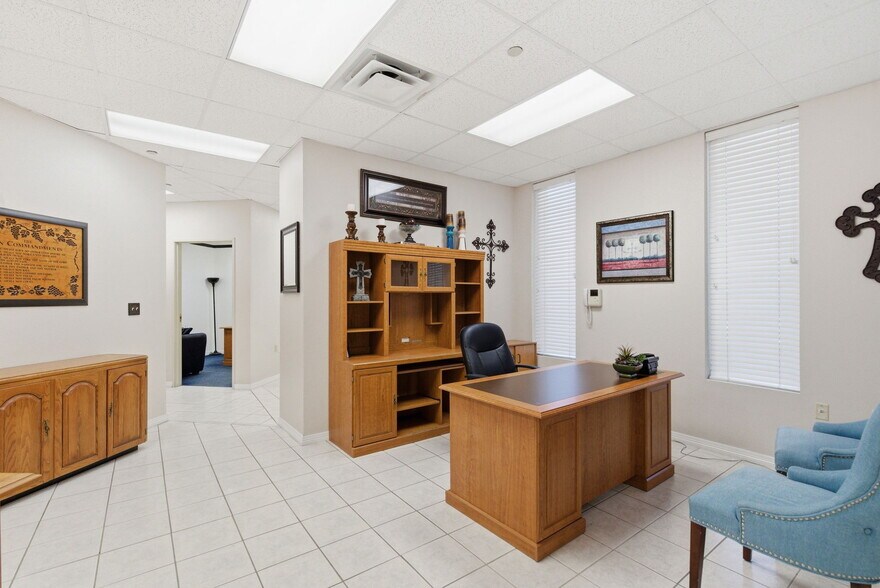 More Photos Of 129 Ranch House rd, Willow Park Specialty For Sale