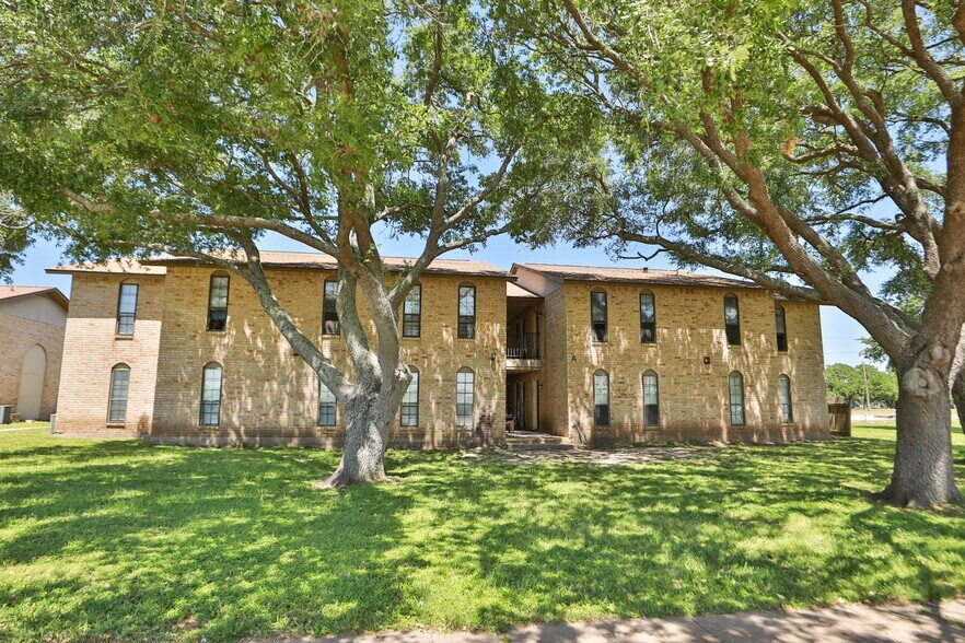 More Photos Of 2910 Old Lane City Rd, Wharton Apartments For Sale