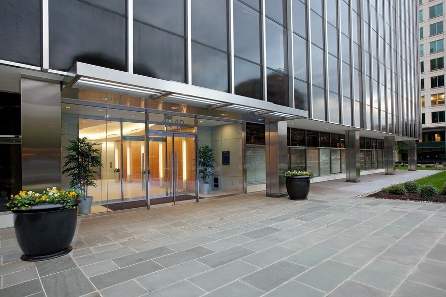More Photos Of 4040 N Fairfax Dr, Arlington Office For Lease