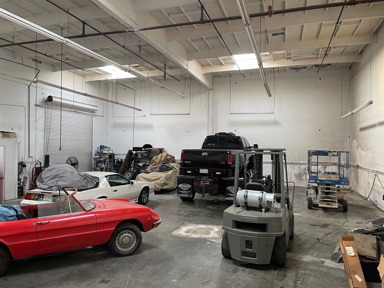 More Photos Of 3440 Stanley Blvd, Pleasanton Warehouse For Lease