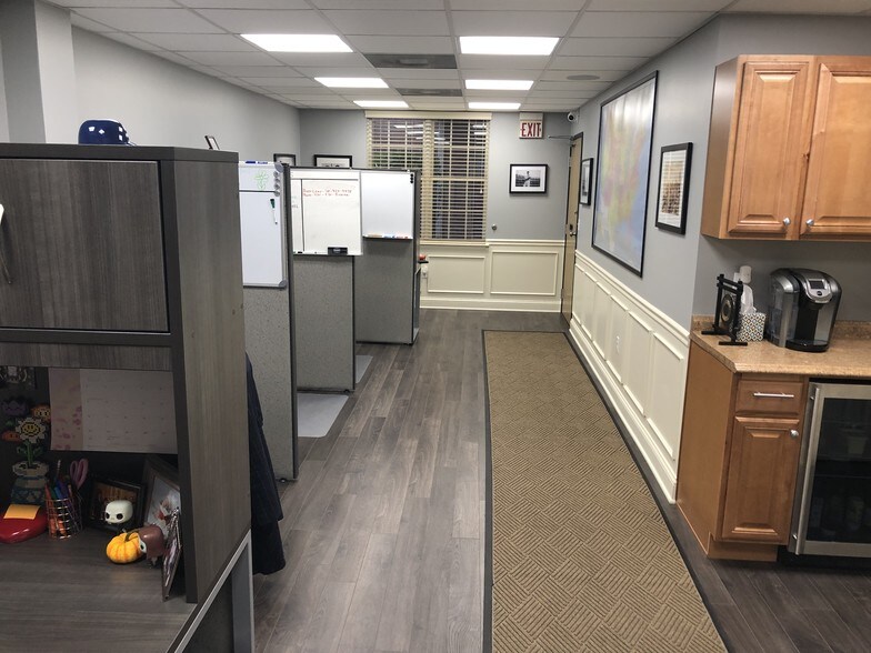 More Photos Of 271 US Highway 46, Fairfield Office For Lease