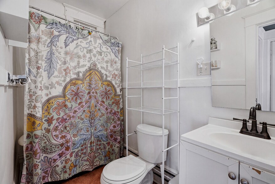 More Photos Of 2641 Lyndale Ave S, Minneapolis Apartments For Sale