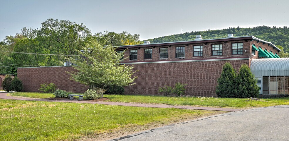 More Photos Of 96 Congress St, Keene Refrigeration Cold Storage For Sale