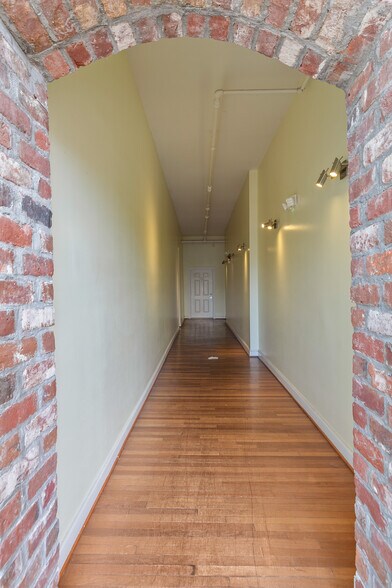 More Photos Of 119-123 E Broad St, Richmond Apartments For Sale