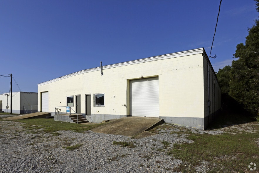 More Photos Of 653 S I St, Pensacola Warehouse For Lease