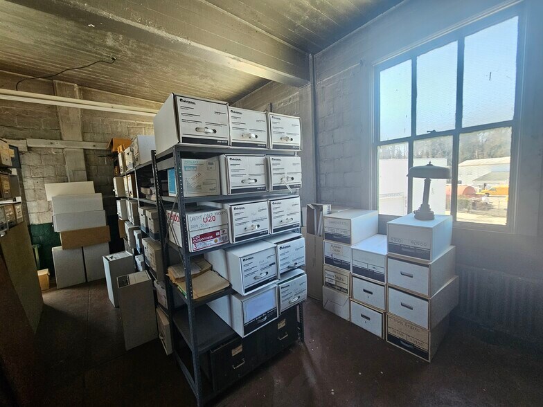 More Photos Of 173 Water St, Bridgeton Warehouse For Sale
