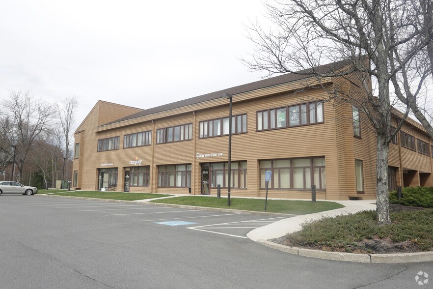 More Photos Of 179 Great Rd, Acton Office For Lease