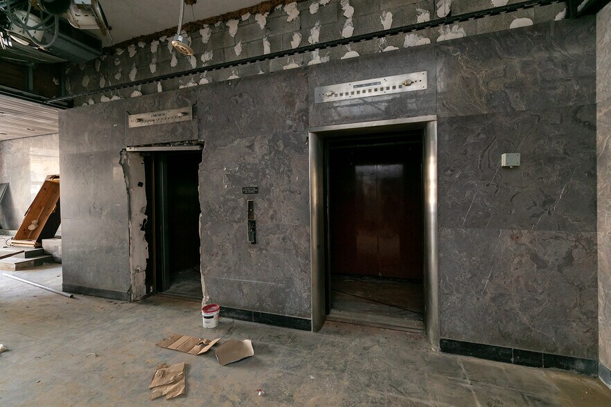 More Photos Of 147 Jefferson Ave, Memphis Office Residential For Sale