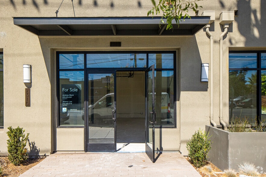 More Photos Of 2315 Market St, Oakland Storefront Retail Office For Lease