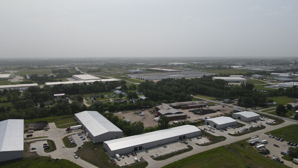 More Photos Of 6717 NE 15th St, Des Moines Warehouse For Lease