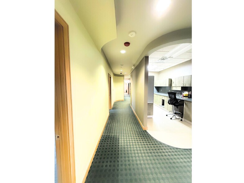 More Photos Of 3515 Coolidge Rd, East Lansing Medical For Lease