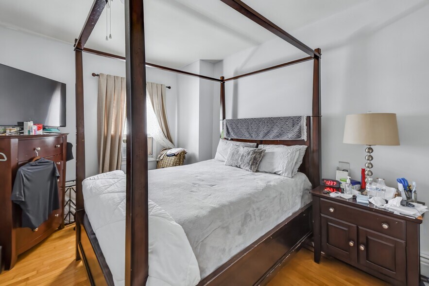 More Photos Of 6813 Park Ave, Guttenberg Storefront Retail Residential For Sale