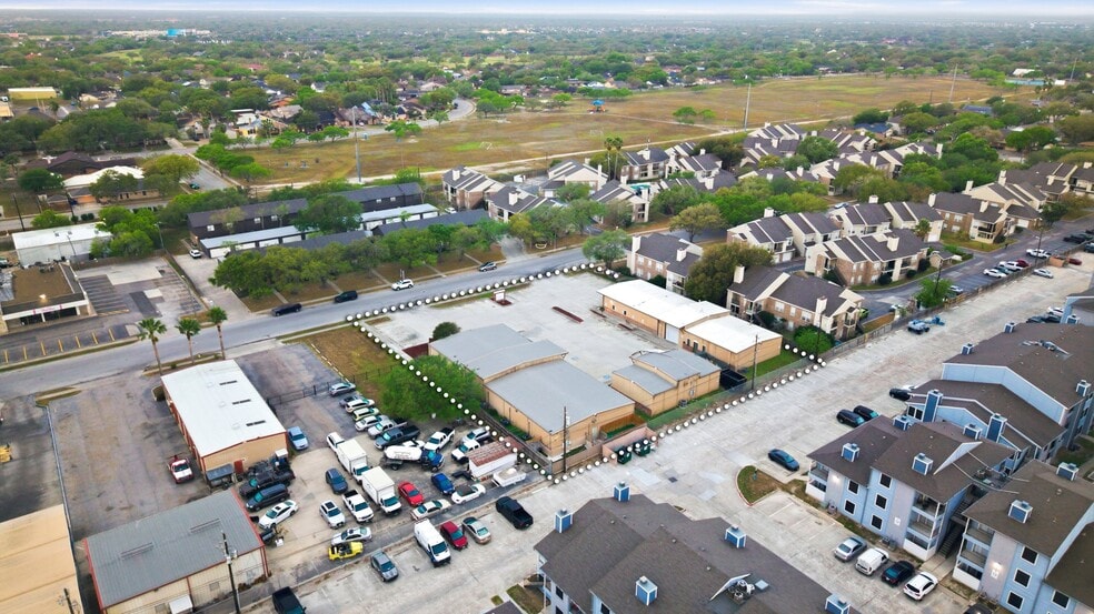 More Photos Of 5502 Burnham Dr, Corpus Christi Loft Creative Space For Lease